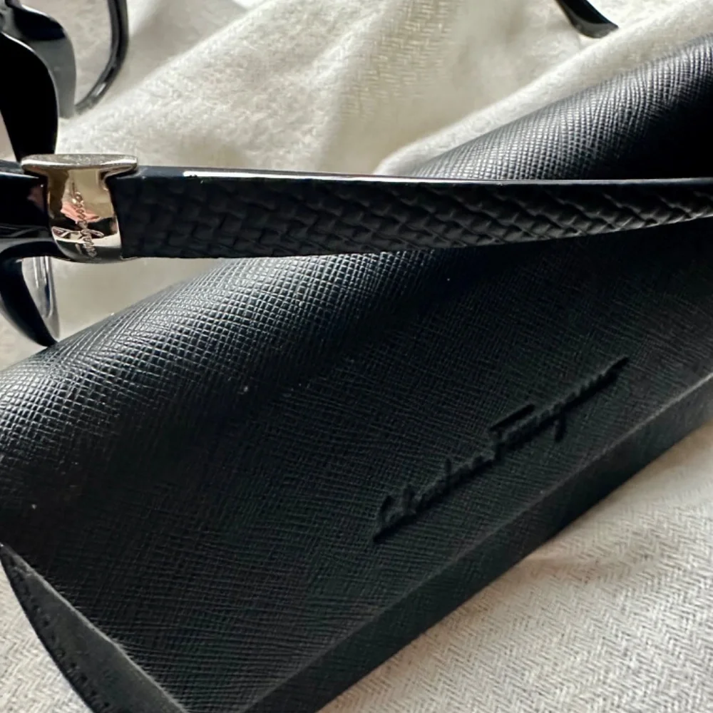 Salvatore Ferragamo Designer Sunglasses - Picture 6 of 6